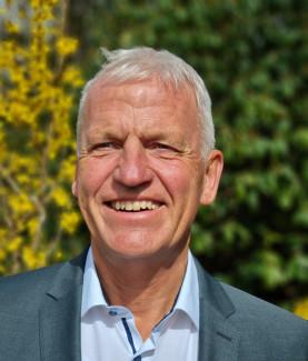 Dekan Peter Bertram